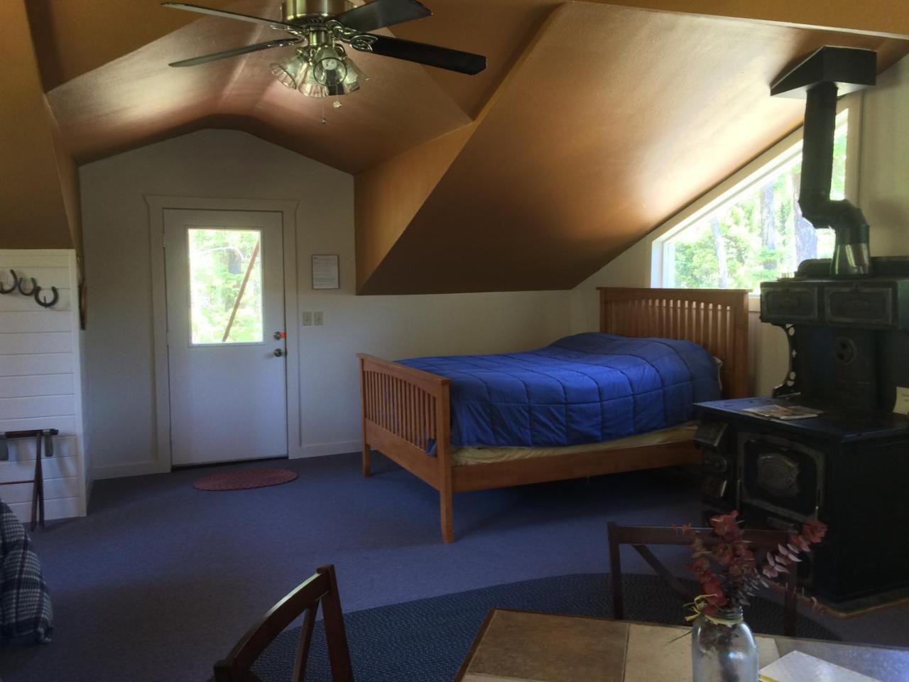Boulder Creek Lodge Maxville Extérieur photo